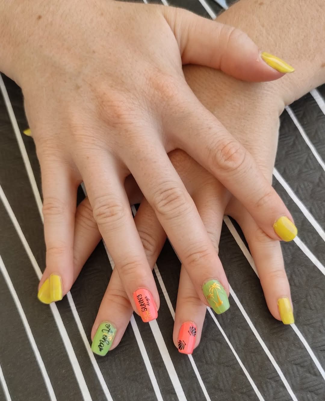 diseño de uñas manicura en Mojácar (4)